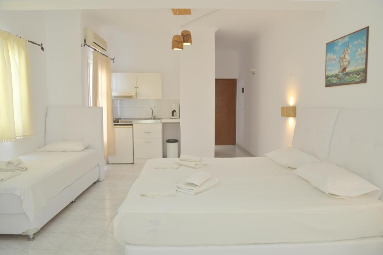 Hotel Apartments Giannis Adamantas  Luaran gambar